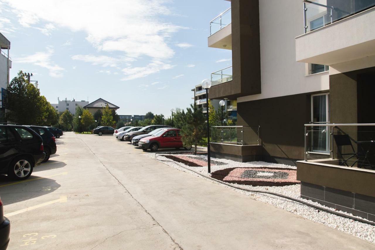 Airport Residence - Across from Otopeni Airport Exterior foto